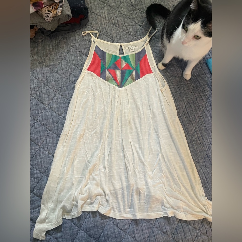 American Eagle geometric flowy tank top
